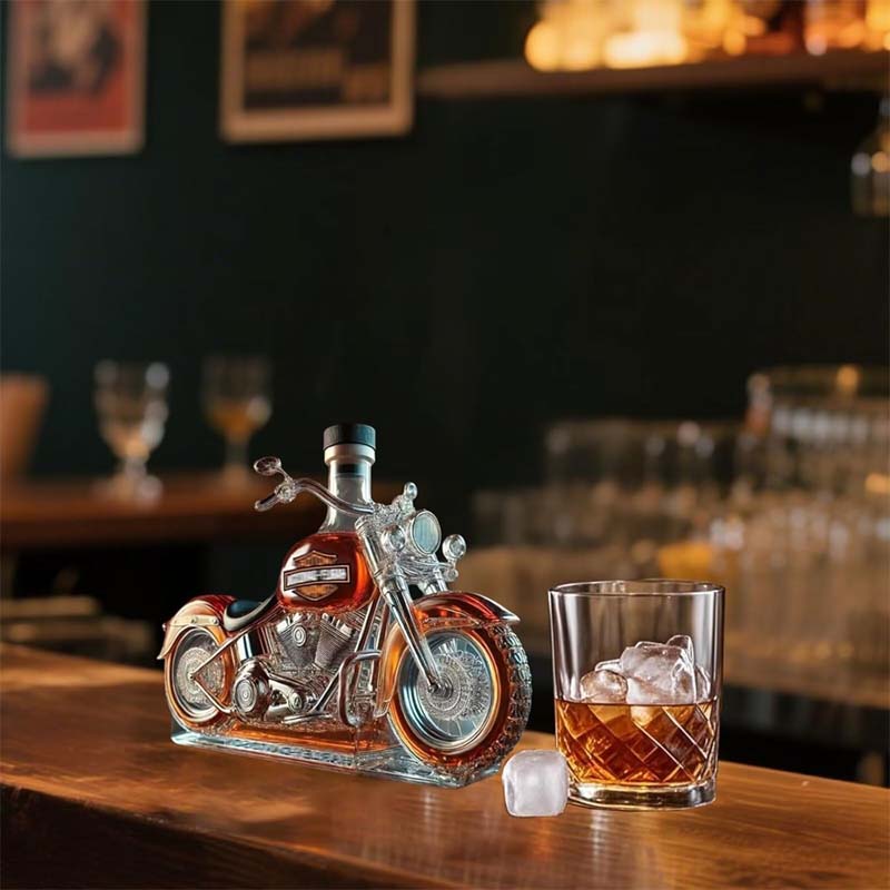 Kreativ vinflaske i glas til motorcykel